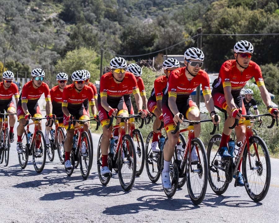 China Glory Cycling Team Photo