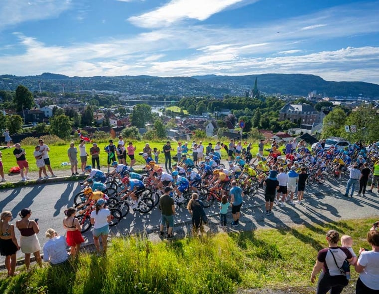 Arctic Race Peleton