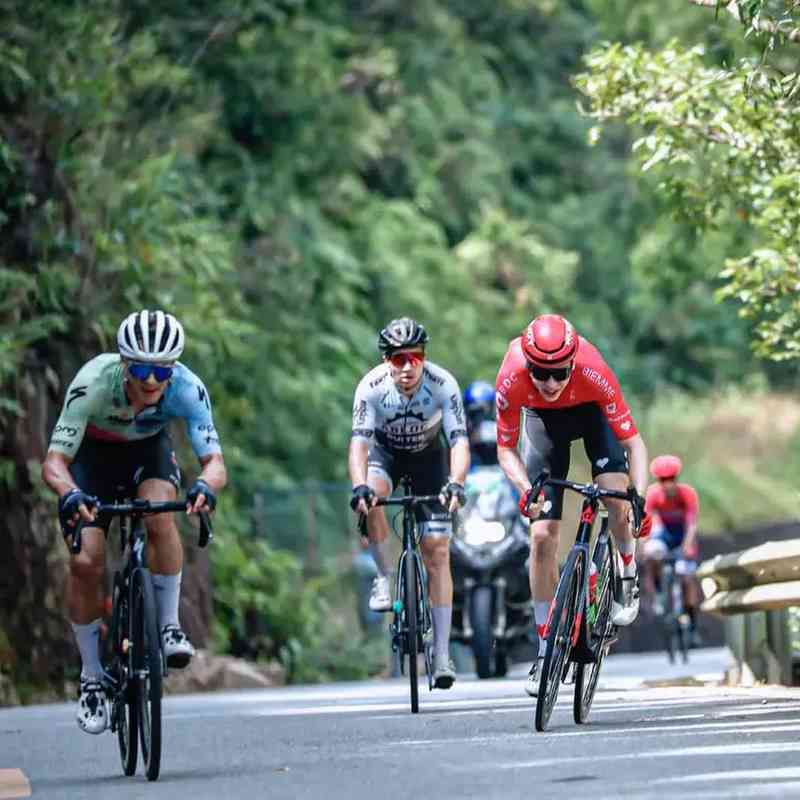 szybkimichal HRE Mazowsze Serce Polski racing in the Tour of Hainan