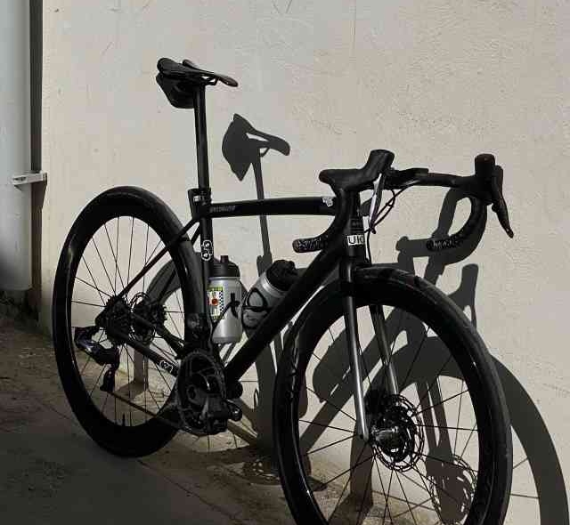 nagatinsky_zaton A full black carbon climbing bike