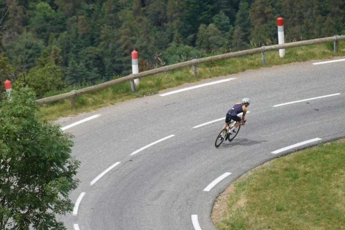 2 Bad Pedaling Habits You Must Avoid